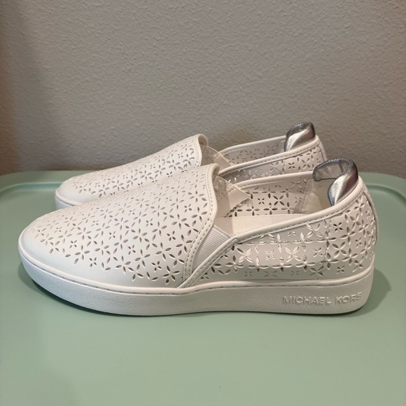 Michael Kors Ophelia Slip On Floral Sneakers - Picture 4 of 6